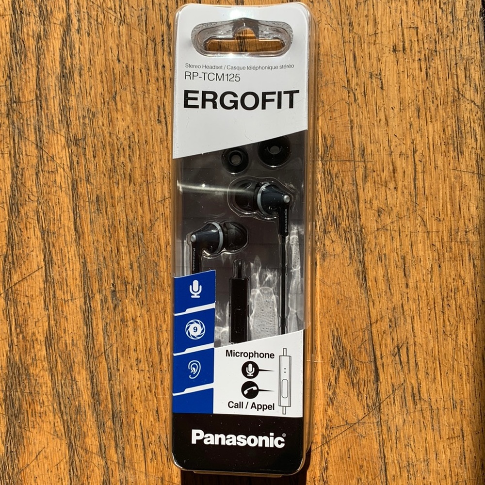 Panasonic black ergofit earbuds -nib- with microphone